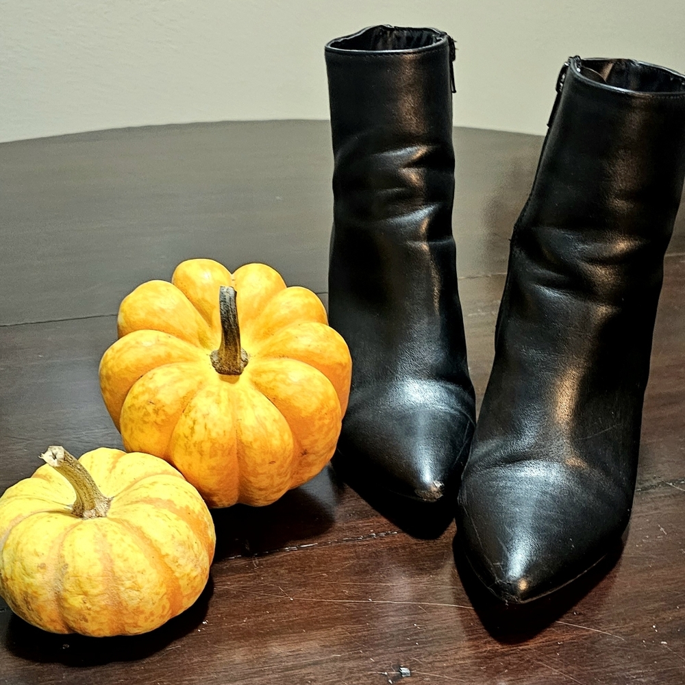 Black heeled booties